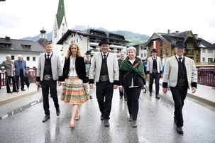 Ehrengäste © Zillertal Bier / Franz Oss