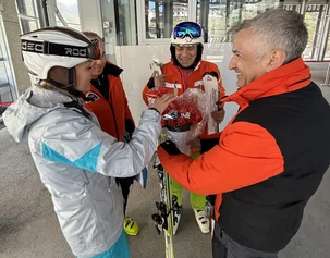 Geschenkübergabe © TVB Paznaun – Ischgl